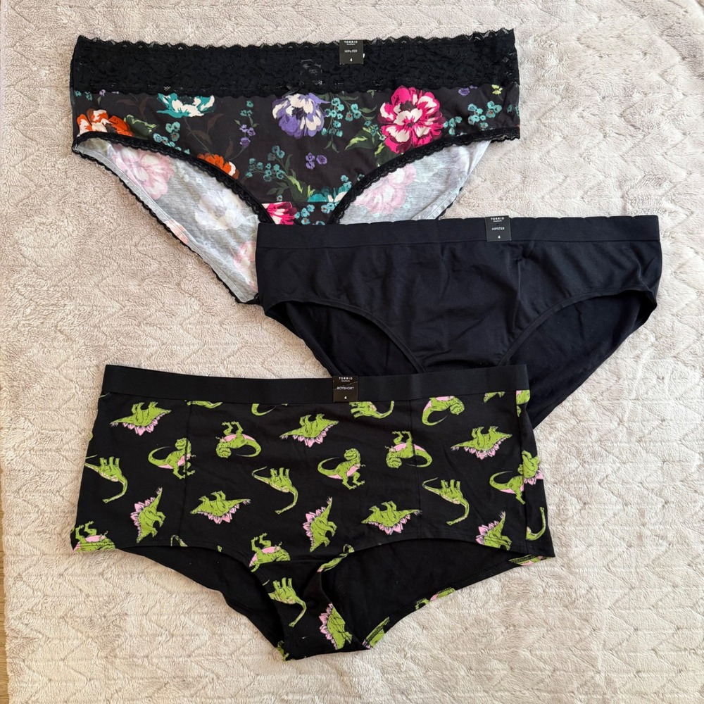 Torrid Curve Underwear Bundle Size 4 4X Hipster Boyshort Floral Dinosaur 3pk